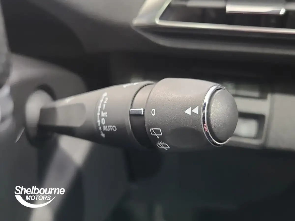2020-peugeot-3008-suv-12-puretech-gt-line-premium-big-30