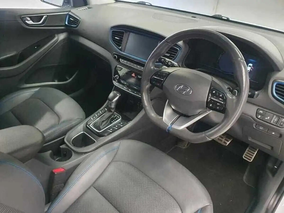 2019-hyundai-ioniq-16-gdi-premium-se-hybrid-big-12