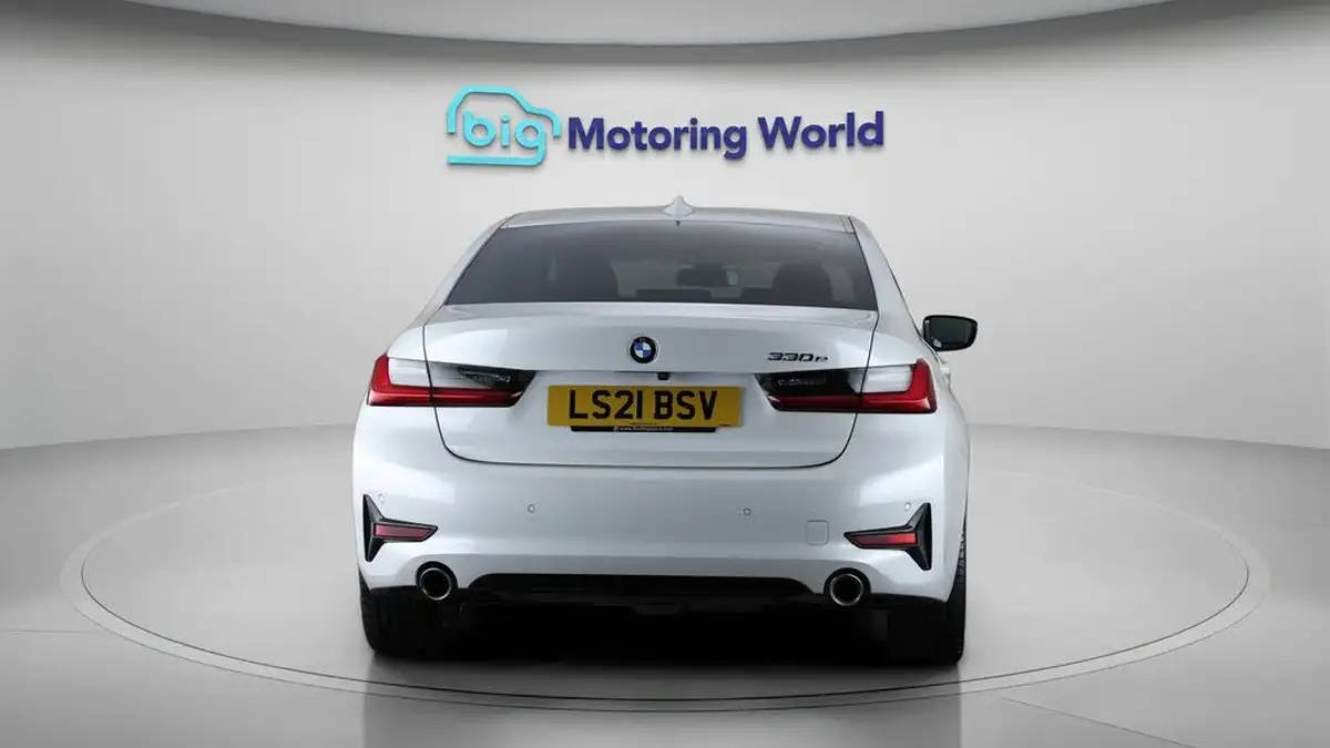 2021-bmw-3-series-20-330e-sport-pro-saloon-4d-big-6
