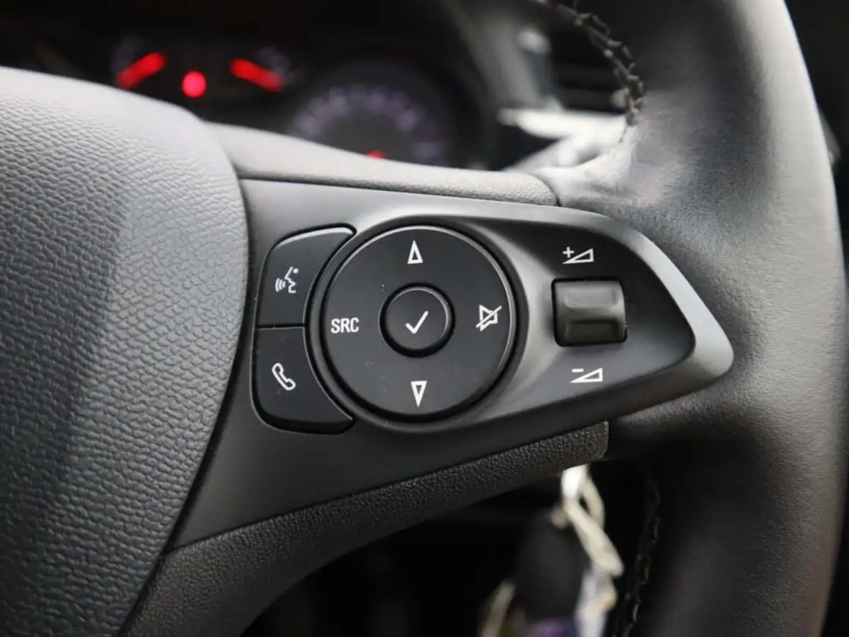 2021-vauxhall-corsa-12i-se-premium-big-32