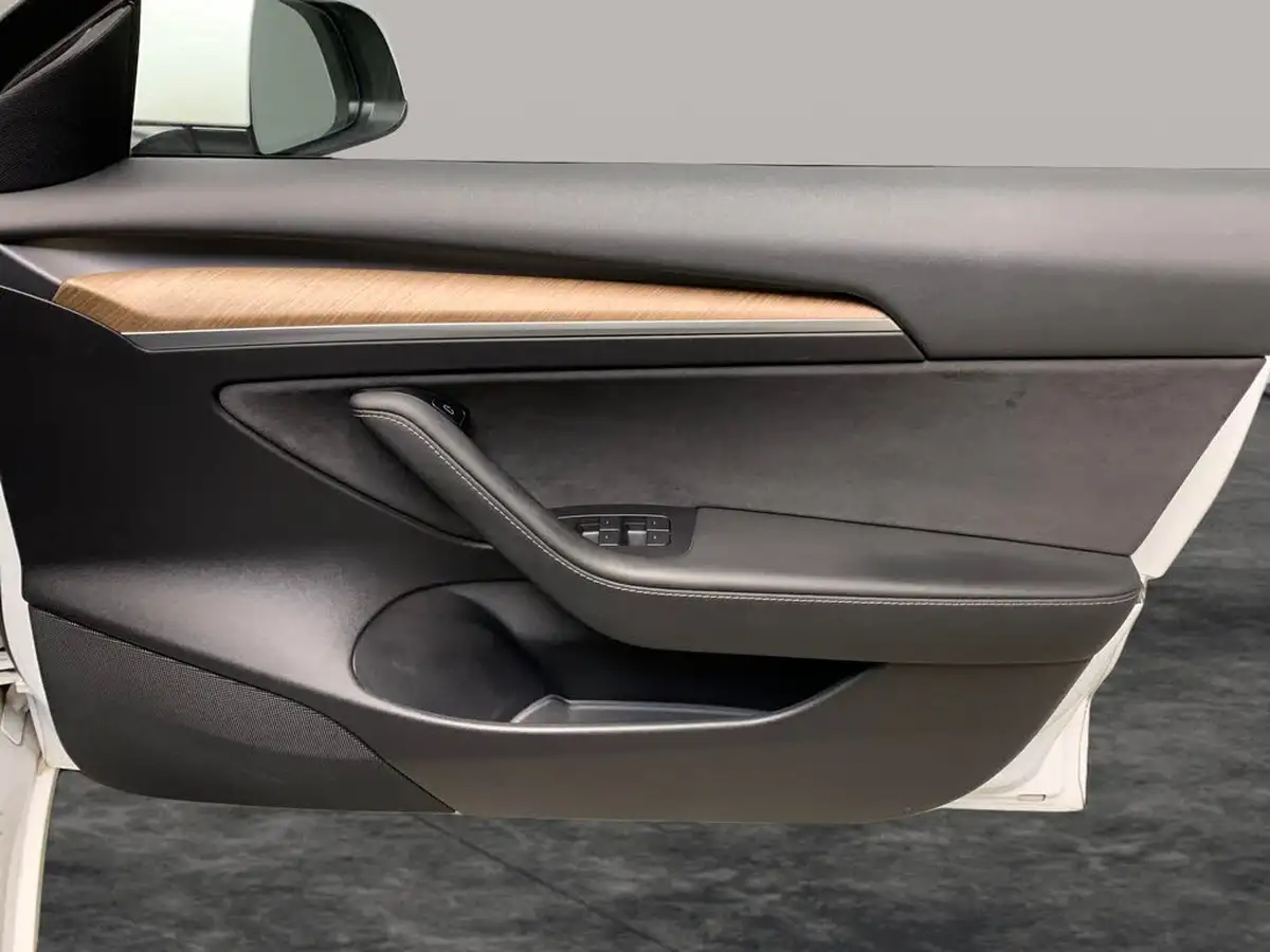 2021-tesla-model-3-e-long-range-4x4-big-42
