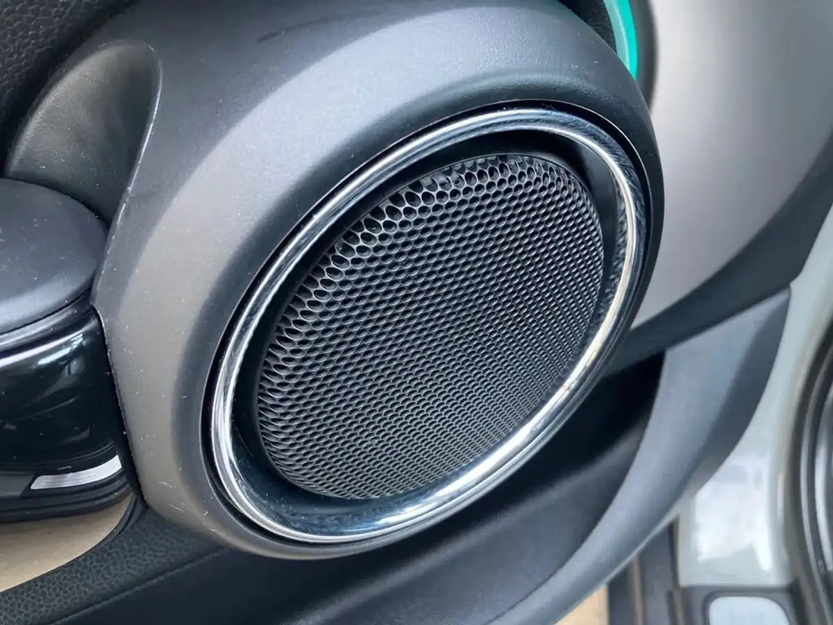2019-mini-cooper-15-cooper-exclusive-134bhp-hatchback-5d-big-33