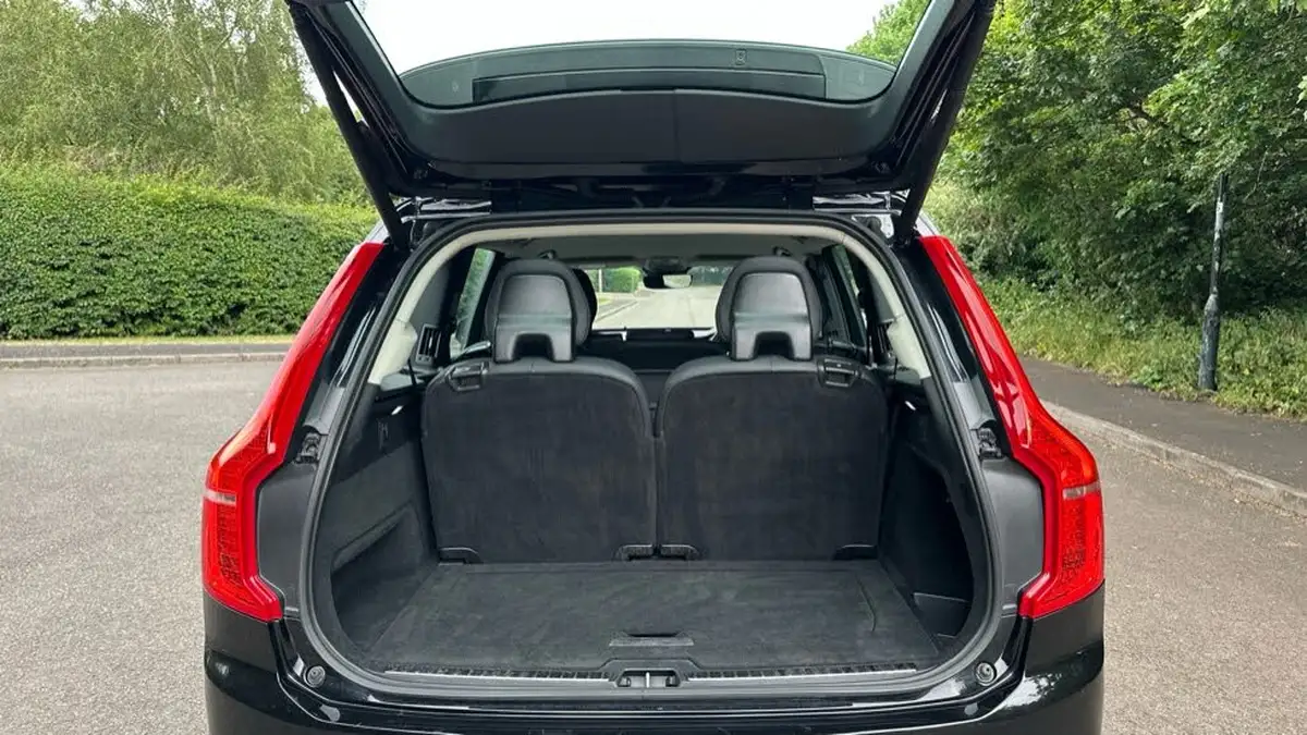 2023-volvo-xc90-20-b5-core-big-12