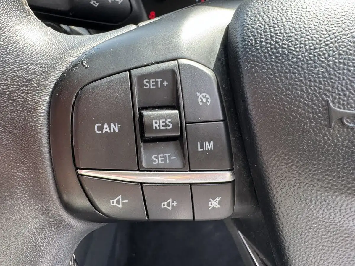 2021-ford-fiesta-10t-titanium-x-125ps-hybrid-mhev-big-52