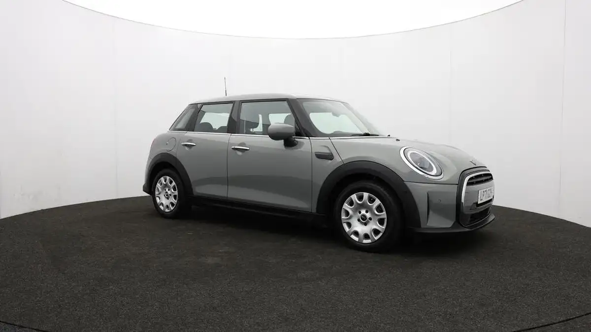 2022-mini-cooper-15-one-classic-5d-big-46