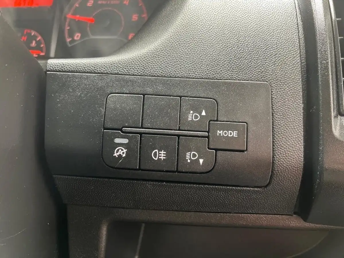 2022-citroen-relay-22bluehdi-35-l3h2-enterprise-panel-big-22