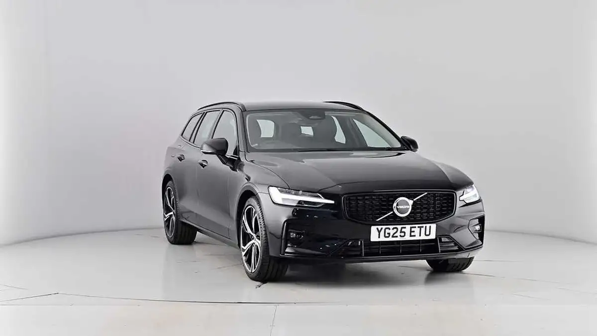 2025-volvo-v60-20-b4-plus-station-wagon-big-51