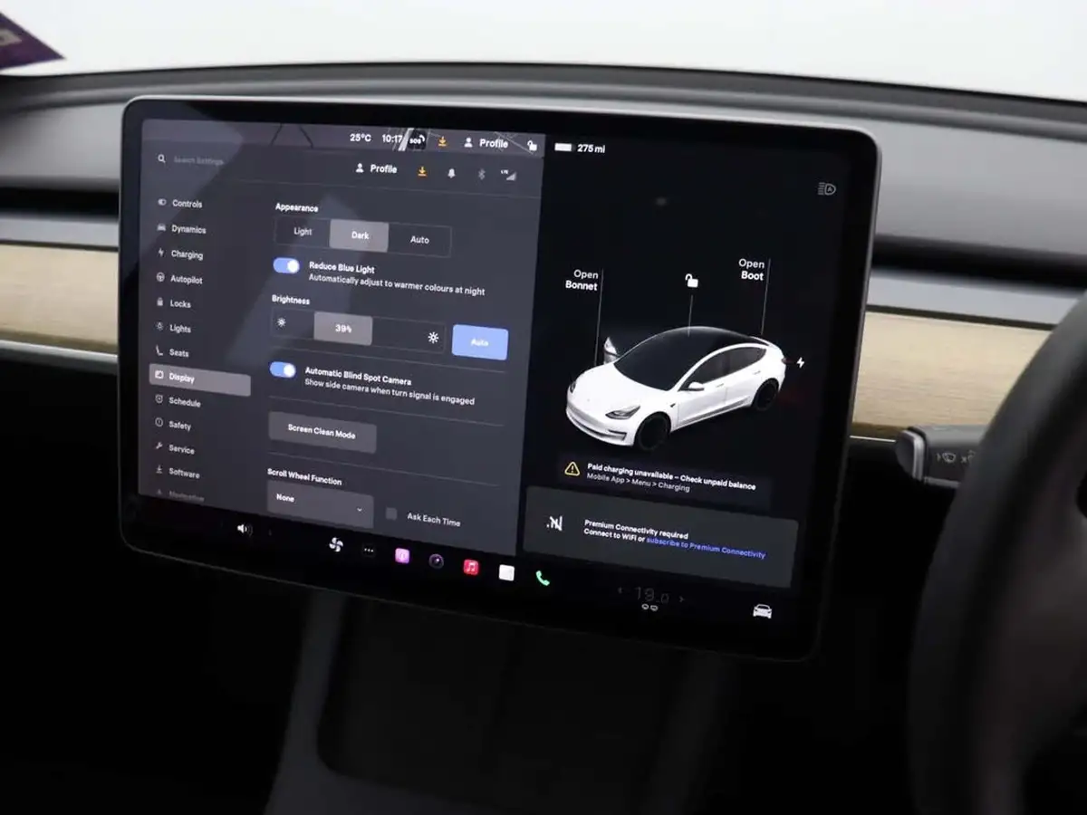 2021-tesla-model-3-e-long-range-awd-big-24