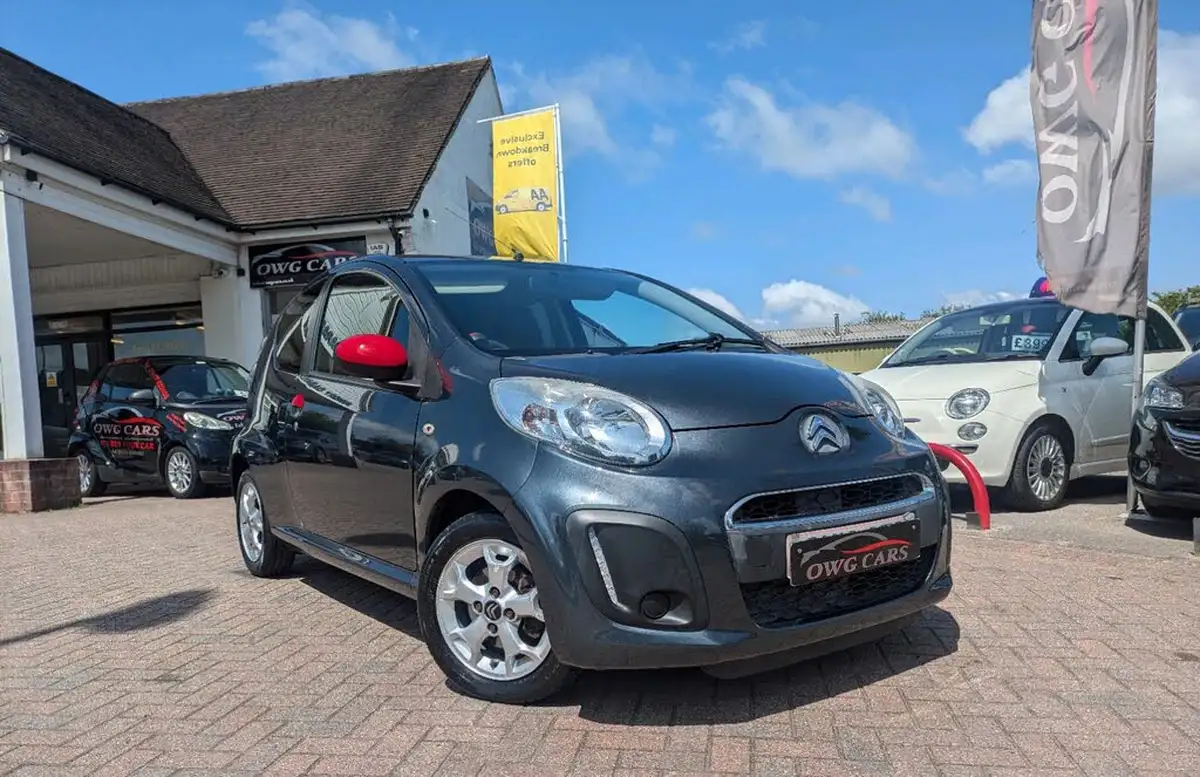 2013-citroen-c1-10-connexion-5d-big-0