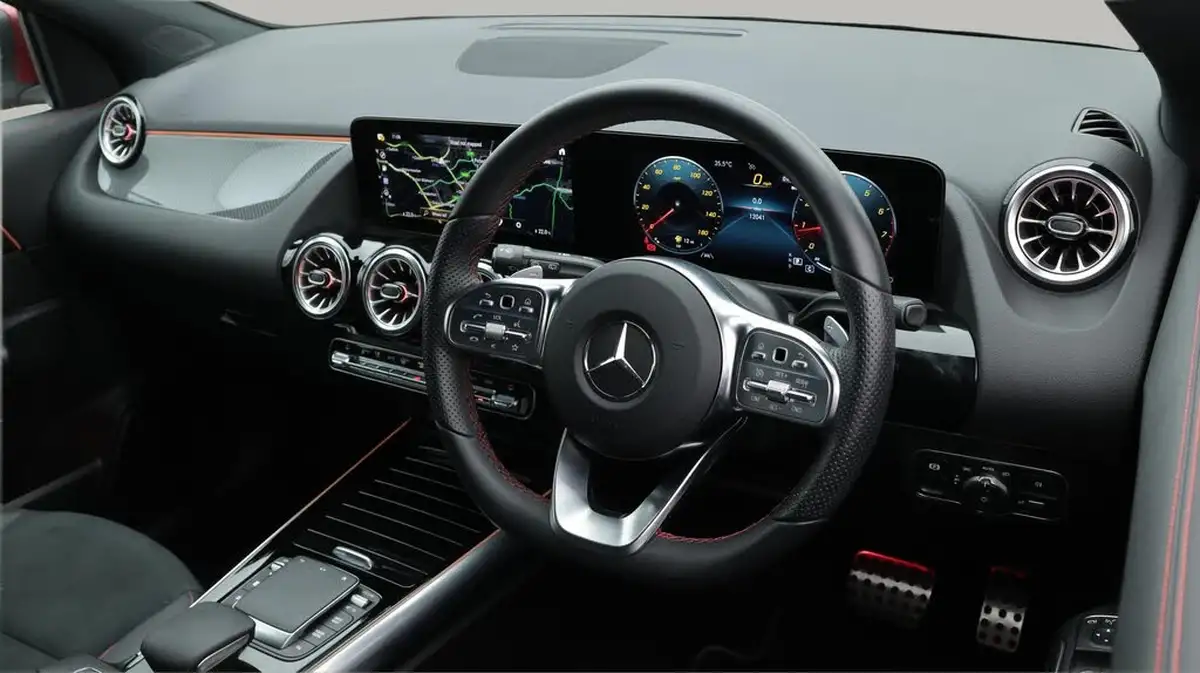 2023-mercedes-benz-gla-class-13-gla-200-amg-line-executive-station-wagon-big-9