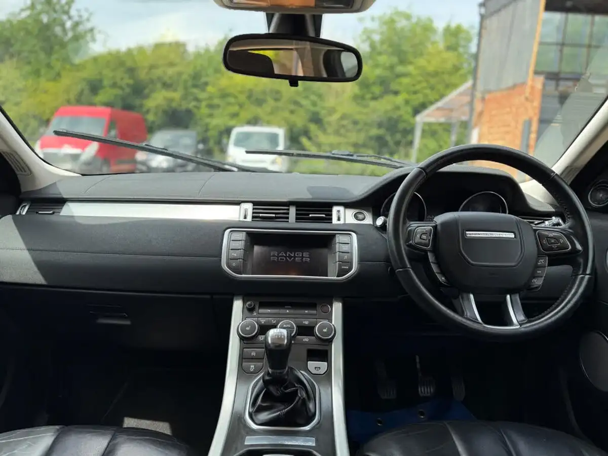 2013-land-rover-range-rover-evoque-22td-pure-150bhp-big-14