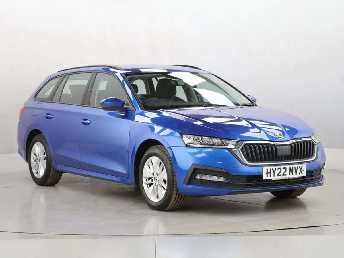2022-skoda-octavia-15-tsi-se-technology-estate-big-1