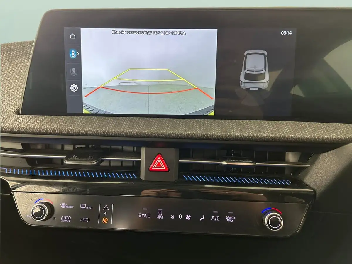 2022-kia-ev6-e-air-big-15