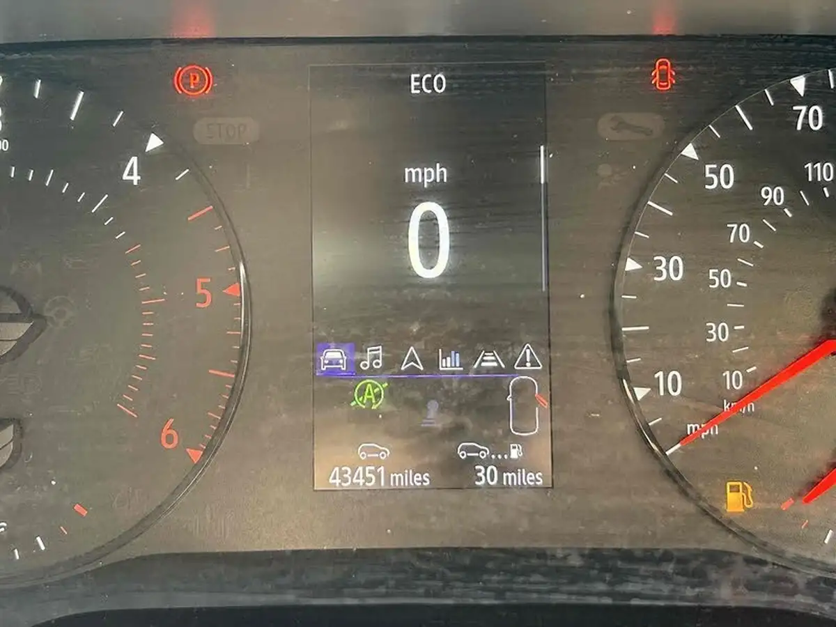 2023-nissan-primastar-20dci-tekna-30-l2h1-130pseu6d-panel-big-10