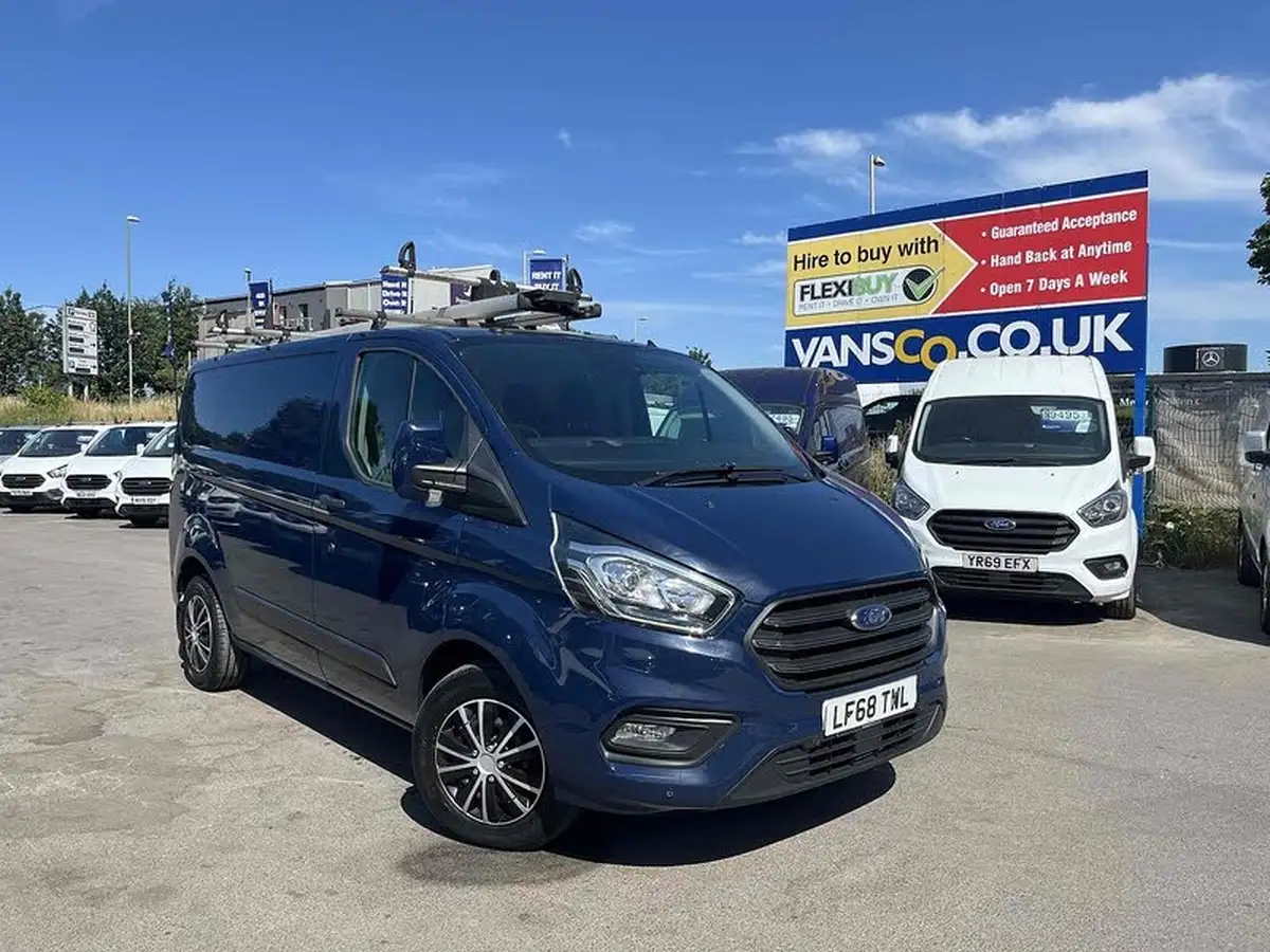 2018-ford-transit-custom-20tdci-320-l1h1-trend-130pseu6-panel-van-big-0