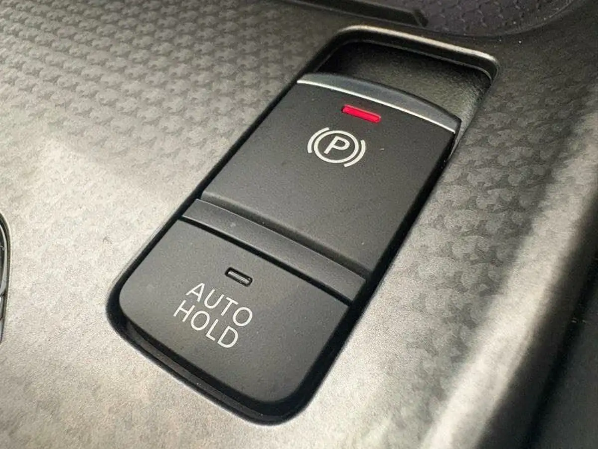 2024-nissan-qashqai-15-n-connecta-glass-roof-pack-big-18