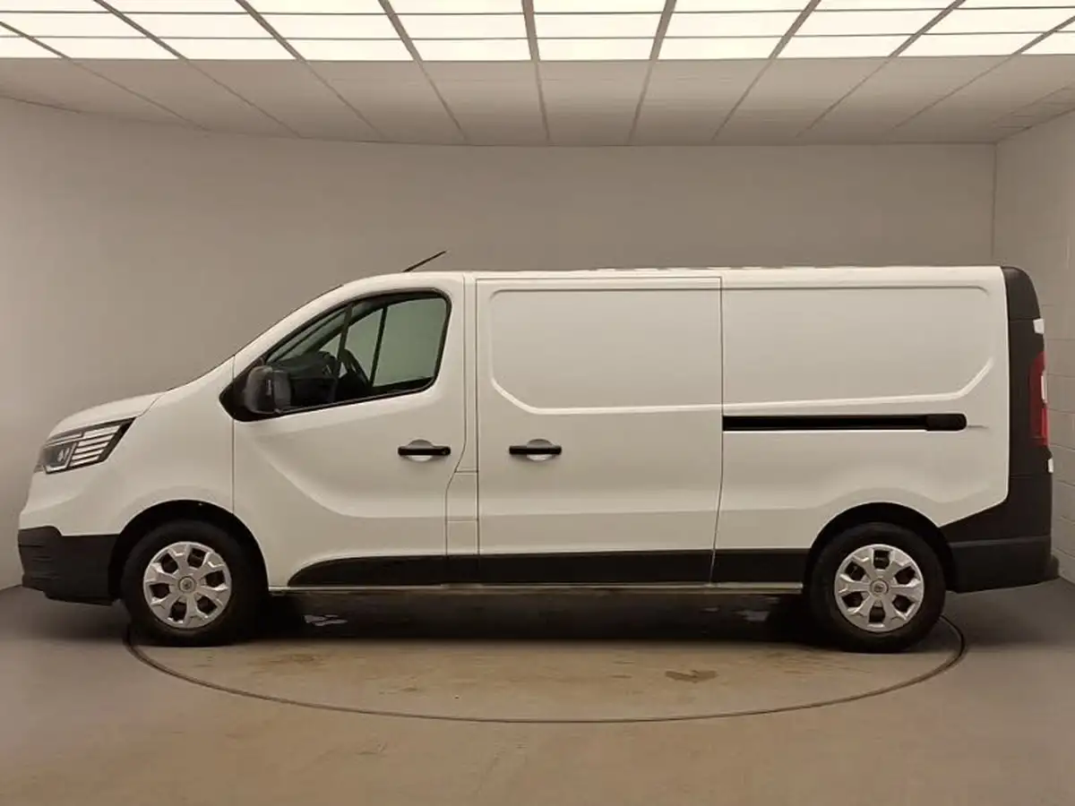 2022-renault-trafic-20dci-ll30-150-business-big-3