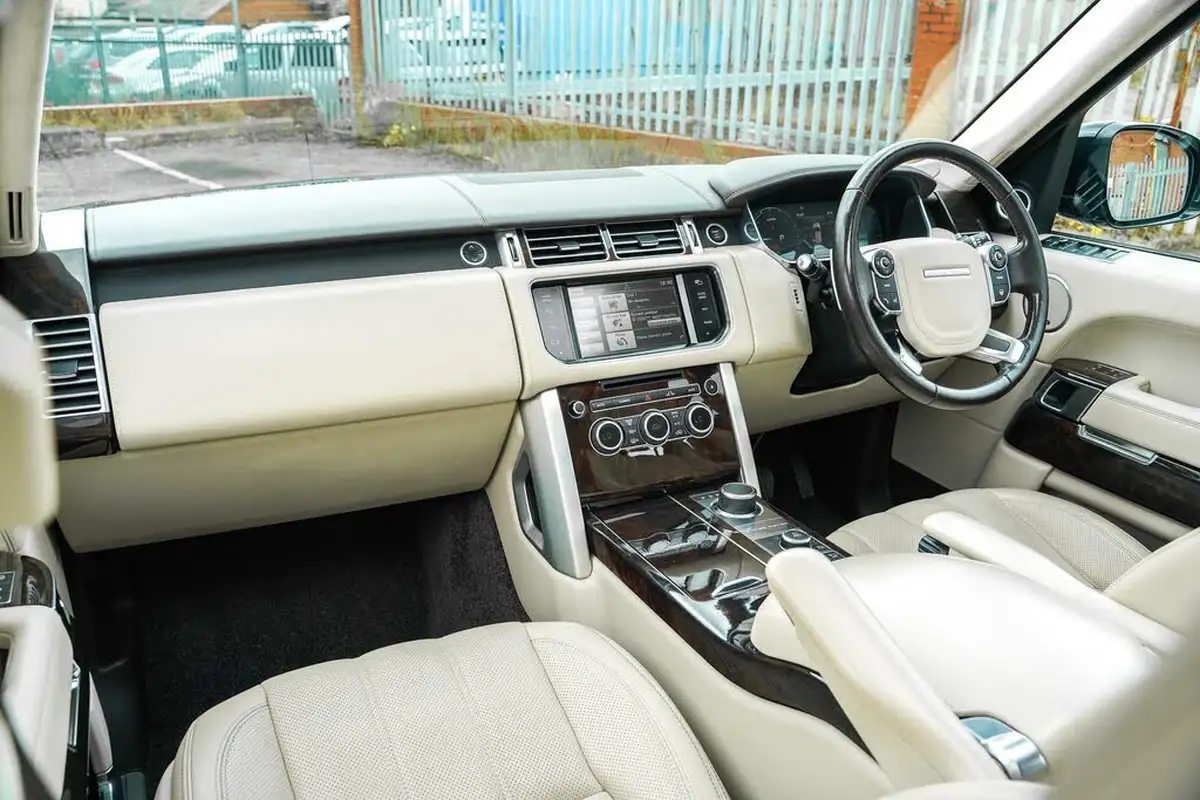 2014-land-rover-range-rover-30-sd-v6-autobiography-30-sd-ss-big-14