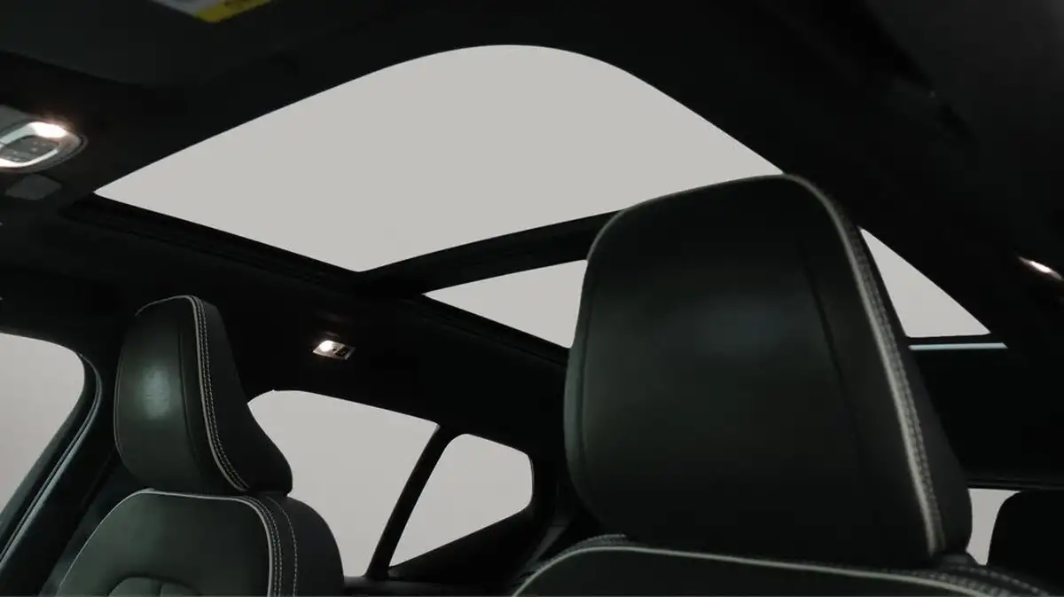 2020-volvo-xc40-20-t4-r-design-awd-big-21