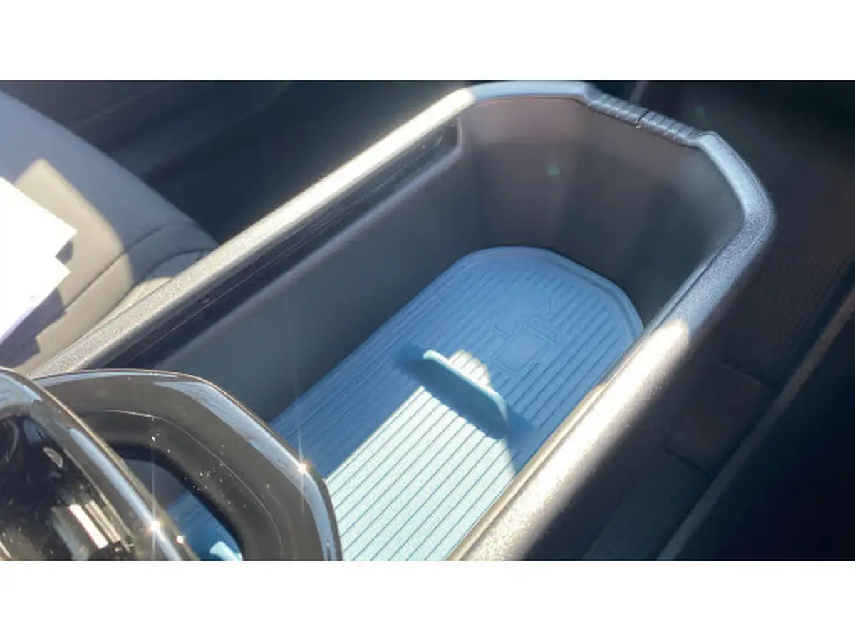 2025-volvo-ex30-e-twin-ultra-big-22