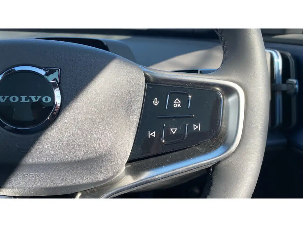 2025-volvo-ex30-e-twin-ultra-big-18