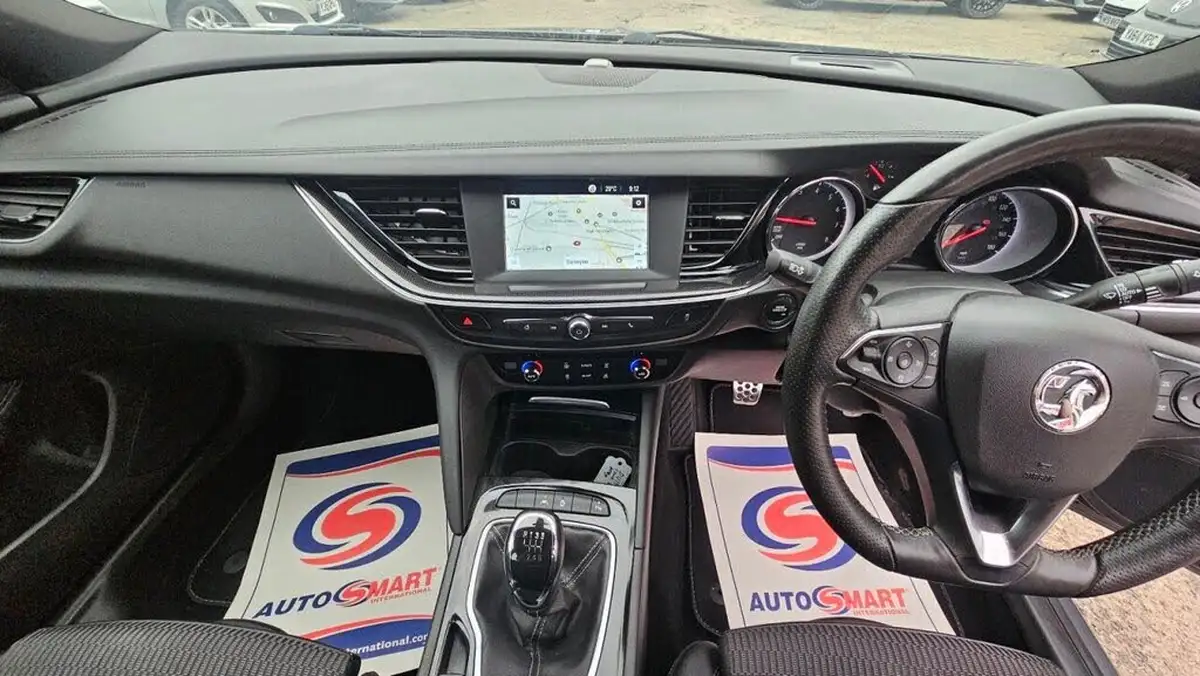 2019-vauxhall-insignia-grand-sport-15-turbo-sri-vx-line-nav-ss-big-26