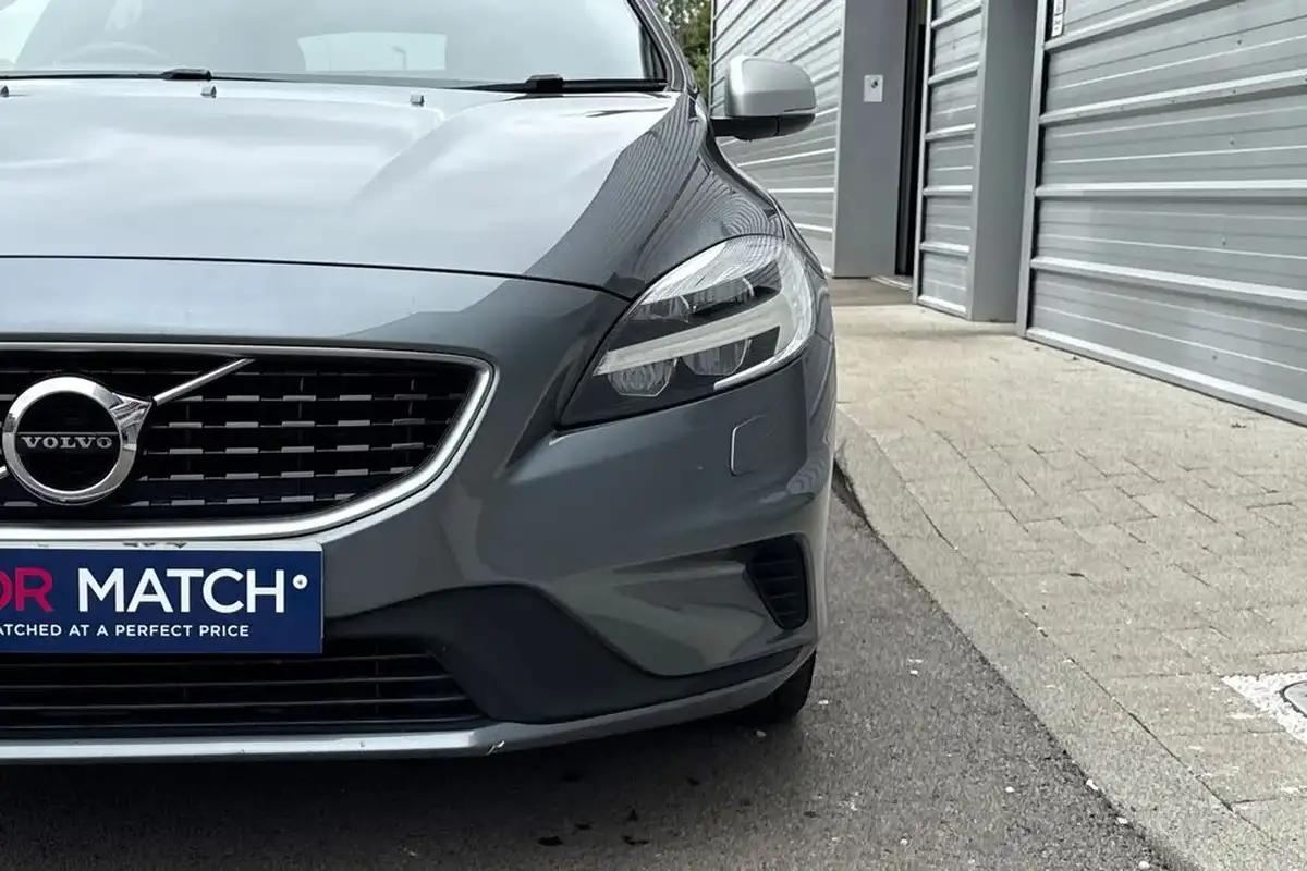2016-volvo-v40-20td-d3-r-design-pro-geartronic-big-30