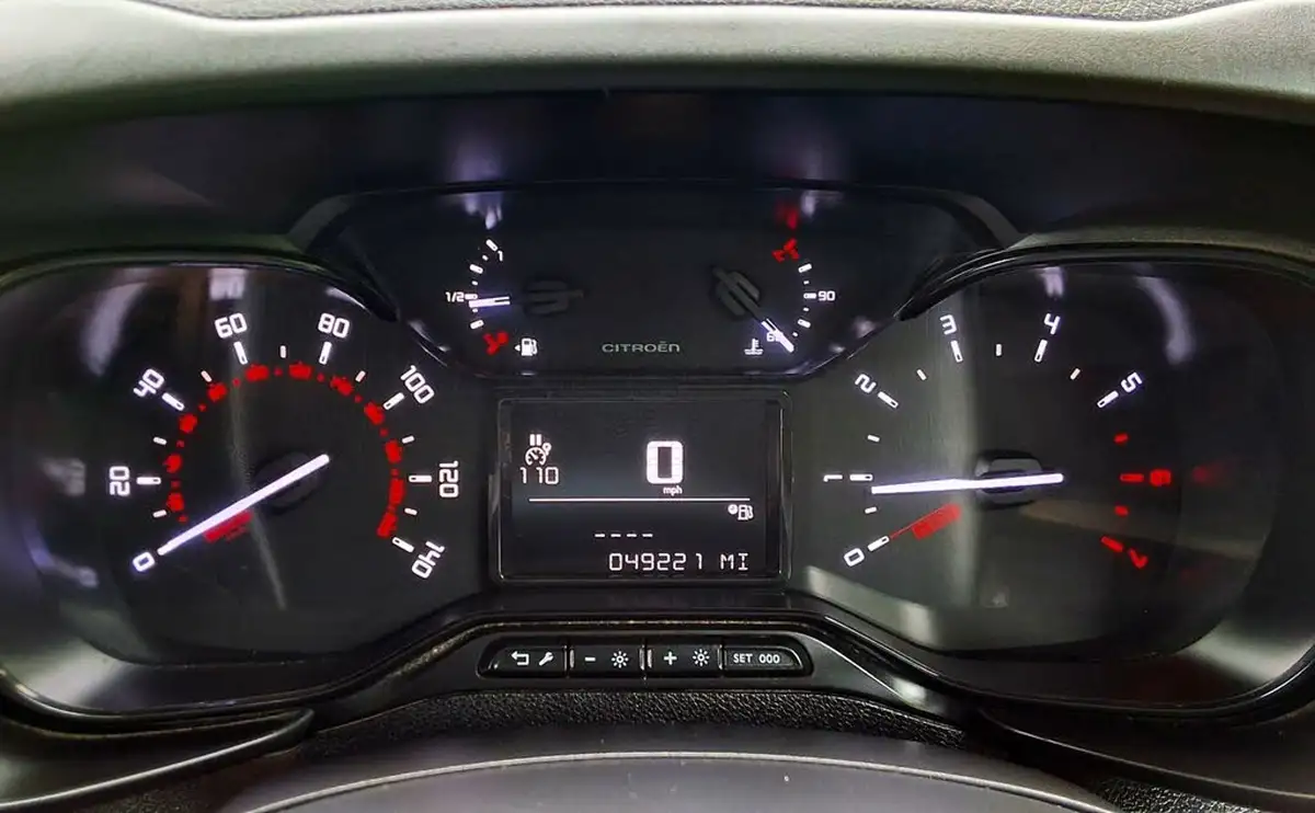 2019-citroen-berlingo-16bluehdi-650-enterprise-big-18