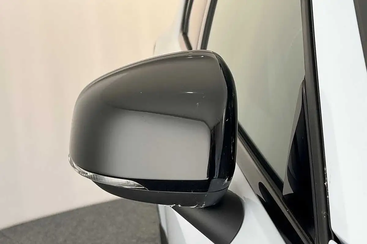 2024-volvo-xc40-big-18