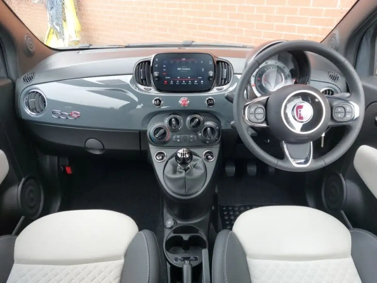 2021-fiat-500c-10-dolcevita-big-2