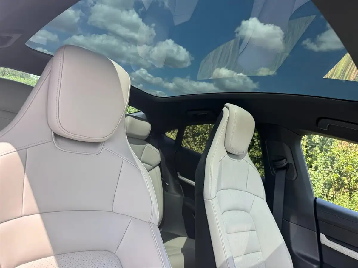 2020-porsche-taycan-e-4s-571ps-performance-battery-plus-big-8