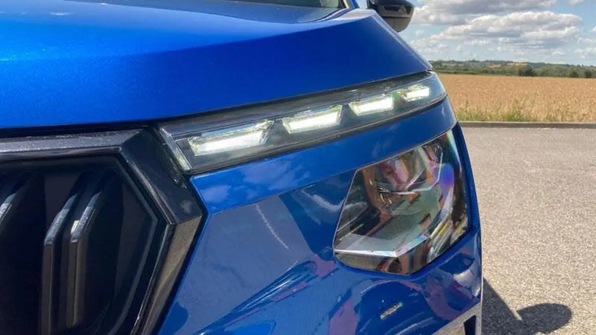 2024-skoda-kamiq-15-tsi-monte-carlo-dsg-big-12