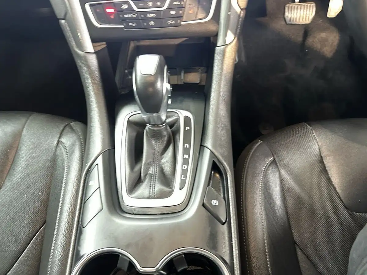 2020-ford-mondeo-20-tivct-titanium-edition-saloon-4d-big-27