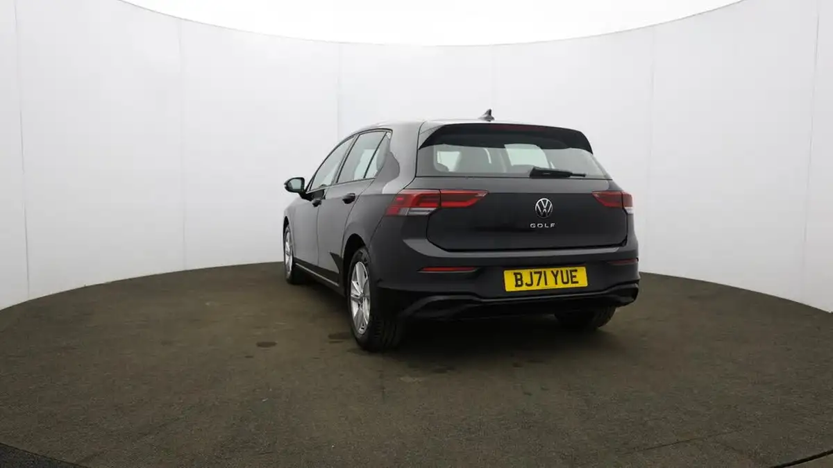 2021-volkswagen-golf-15-tsi-life-130ps-hatchback-big-32