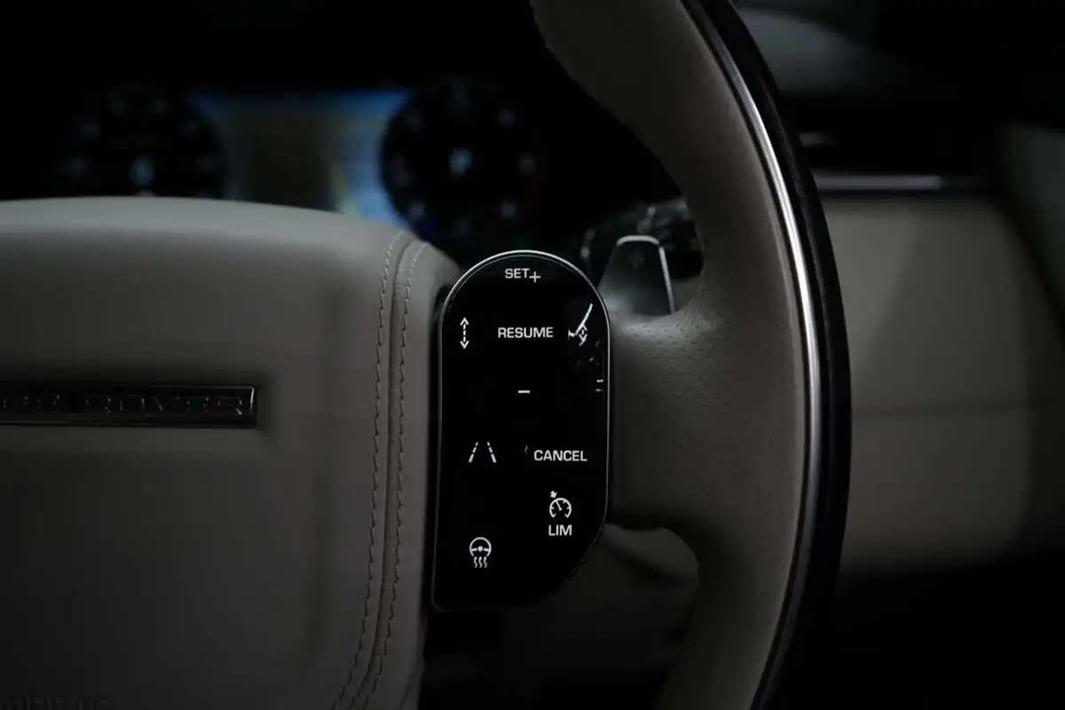 2019-land-rover-range-rover-velar-20-d240-r-dynamic-hse-big-42