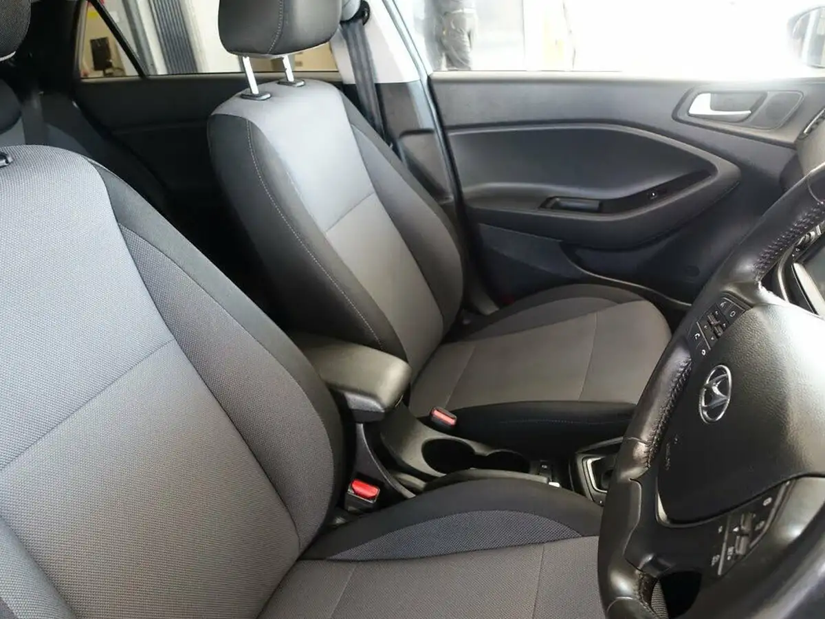 2019-hyundai-i20-10-t-gdi-premium-nav-hatchback-5d-dct-big-14