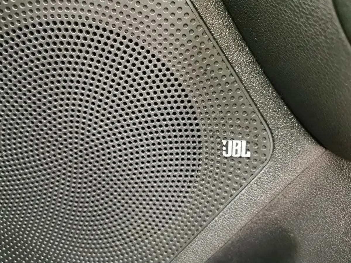 2022-kia-e-niro-ev-4-big-13