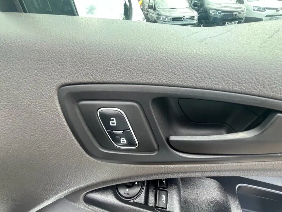 2020-ford-transit-connect-15-ecoblue-l2-230-trend-120pseu6dt-big-23