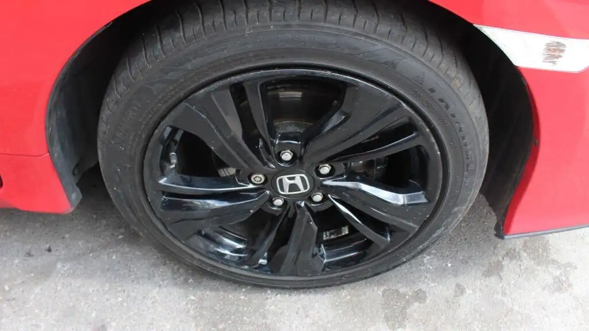 2017-honda-civic-10-vtec-turbo-sr-cvt-big-19