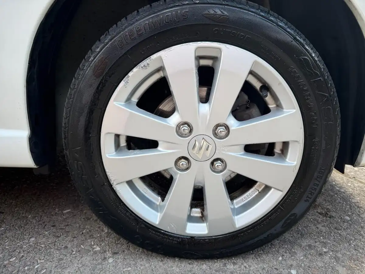 2013-suzuki-alto-10-sz4-auto-big-12