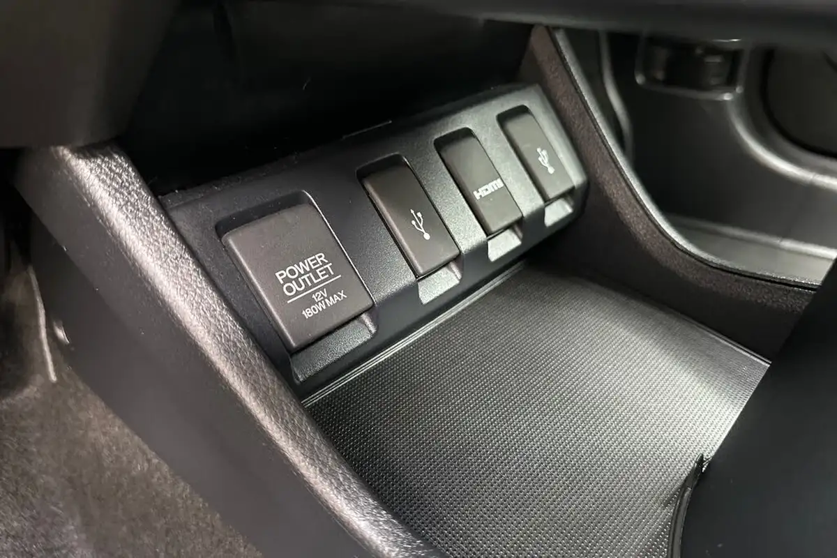 2018-honda-hr-v-16-i-dtec-se-navi-big-7