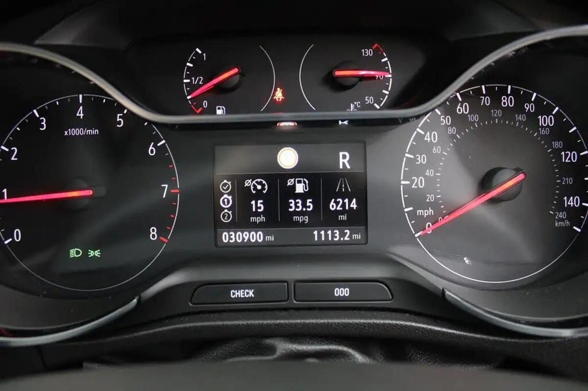 2020-vauxhall-crossland-x-12-elite-nav-130ps-turbo-auto-big-22