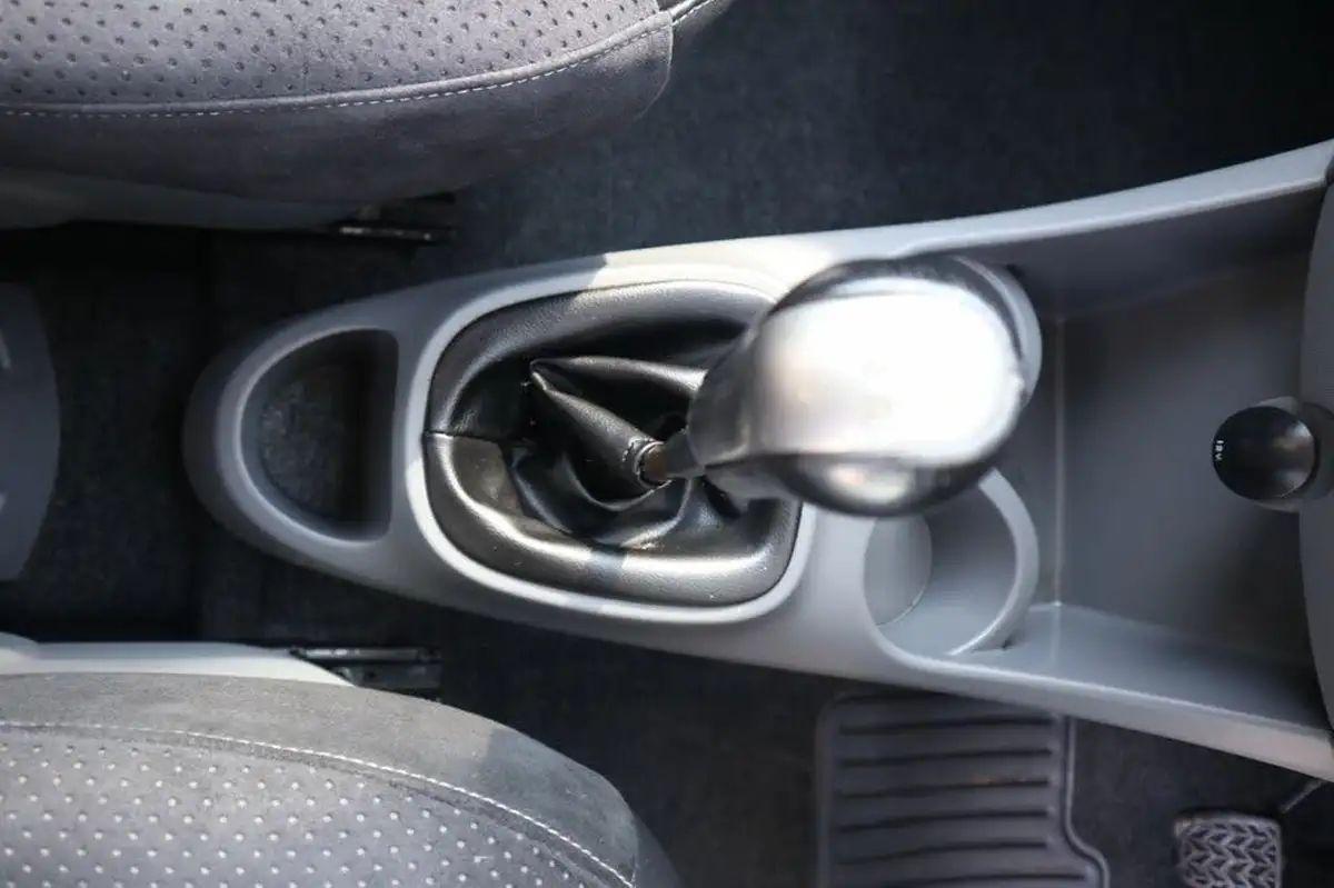 2011-toyota-aygo-10-aygo-ice-3d-big-46