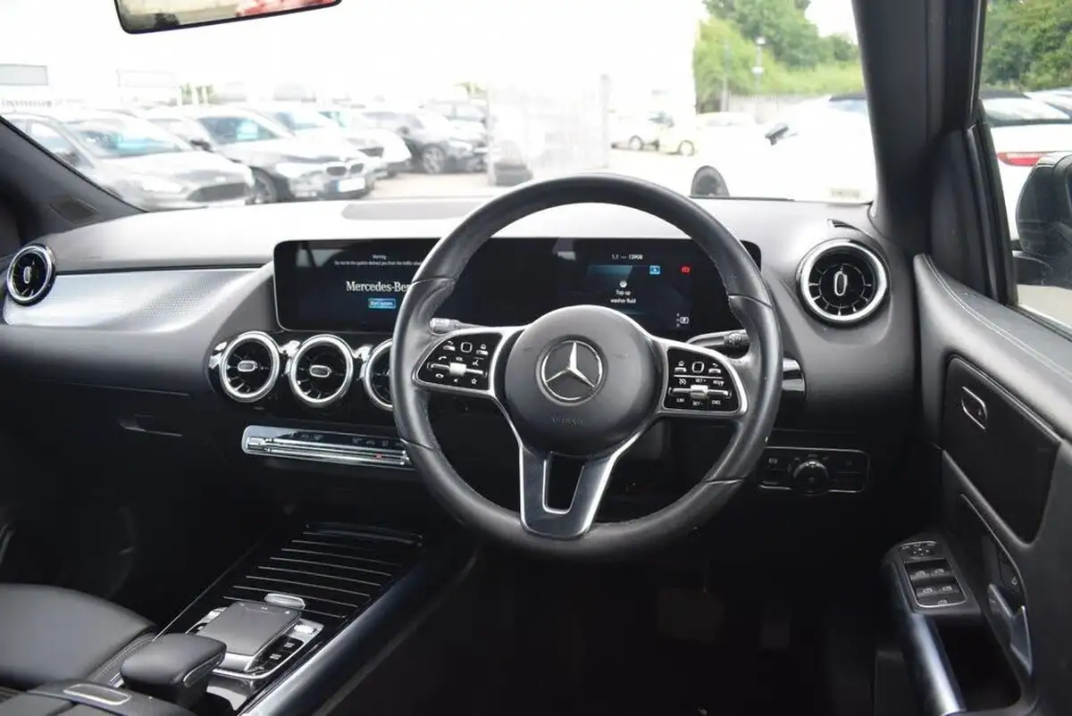 2020-mercedes-benz-b-class-20d-b200d-sport-executive-big-14