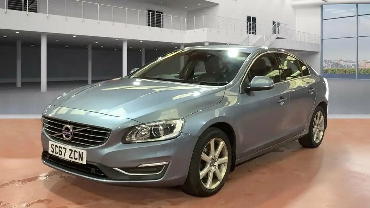 2018-volvo-s60-20-t4-se-lux-geartronic-big-1