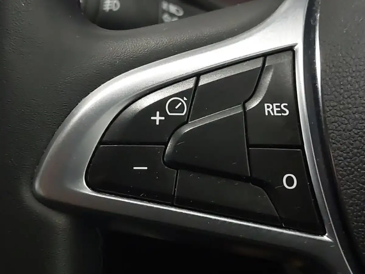 2021-dacia-duster-10-tce-comfort-100bhp-bi-fuel-station-wagon-5d-big-11