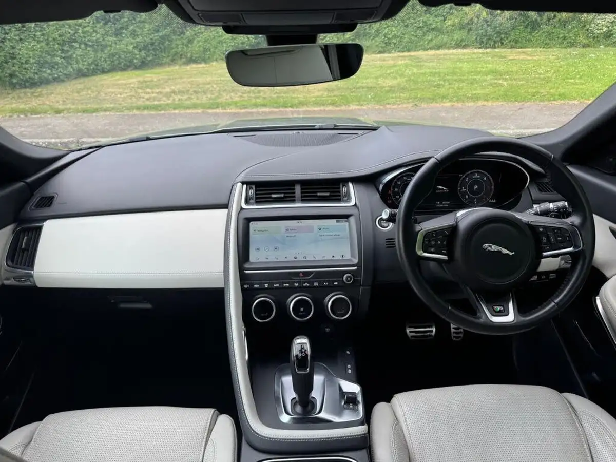 2021-jaguar-e-pace-20-i4d-r-dynamic-hse-240ps-big-21