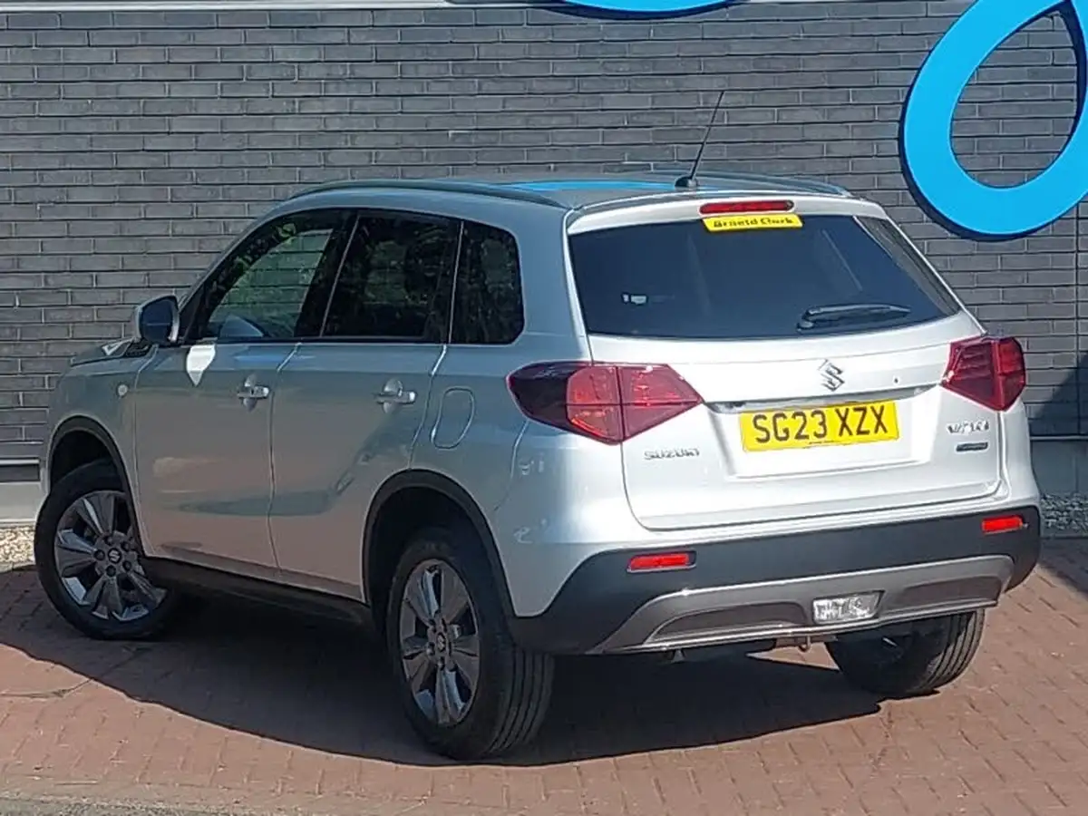 2023-suzuki-vitara-15-sz-t-big-1