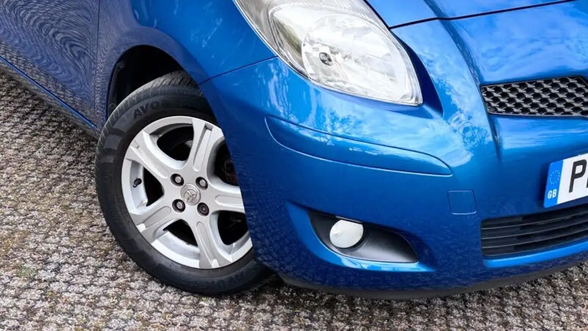 2010-toyota-yaris-10-tr-3d-big-33