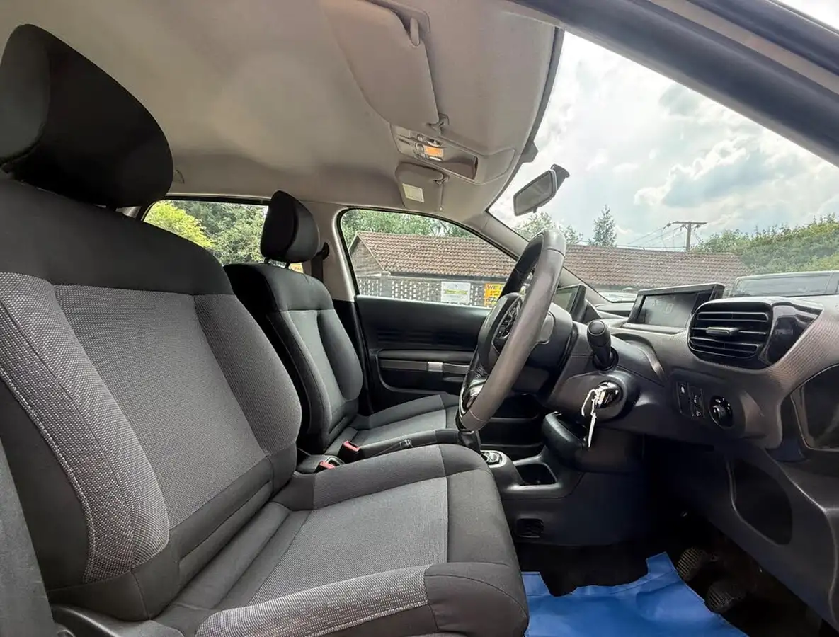 2017-citroen-c4-cactus-12-puretech-feel-82ps-big-11